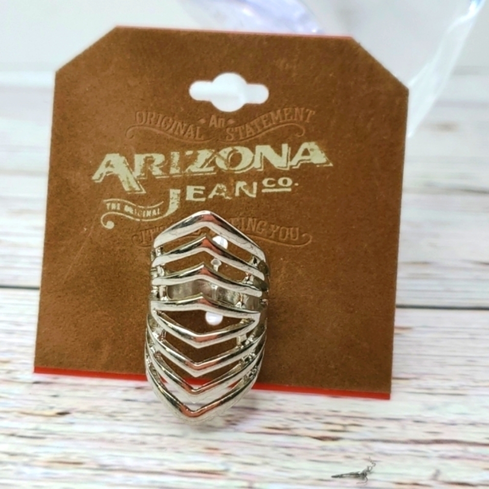 NEW ARIZONA JEAN CO SIZE 6‎ SILVER RING FASHION JEWELRY